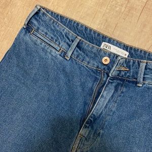 Zara Highwaisted jeans